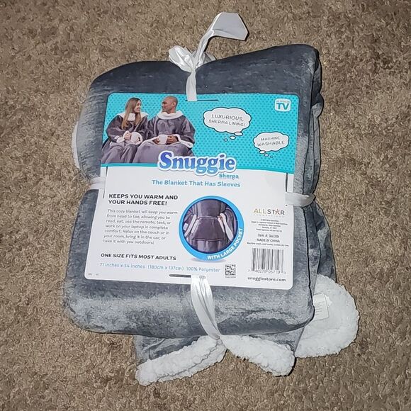 Snuggie Sherpa, the original wearable blanket with sleeve, One Size. Cha… - Picture 11 of 13
